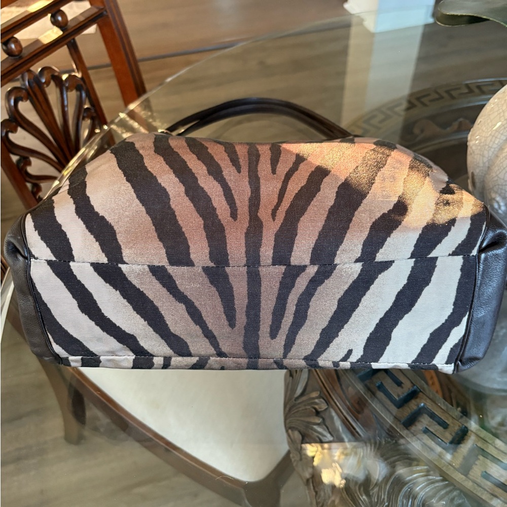 🤎🤎COACH MADISON PHOEBE BROWN & TAN ZEBRA SHOULDER BAG!🤎🤎 - Picture 4 of 8